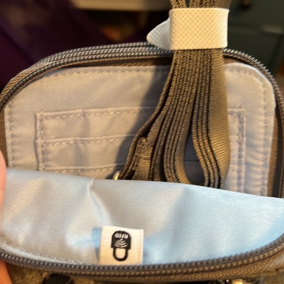 Baggallini crossbody bag - Picture 10 of 11